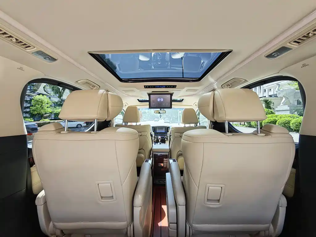 Toyota Alphard 2016 — фото 10