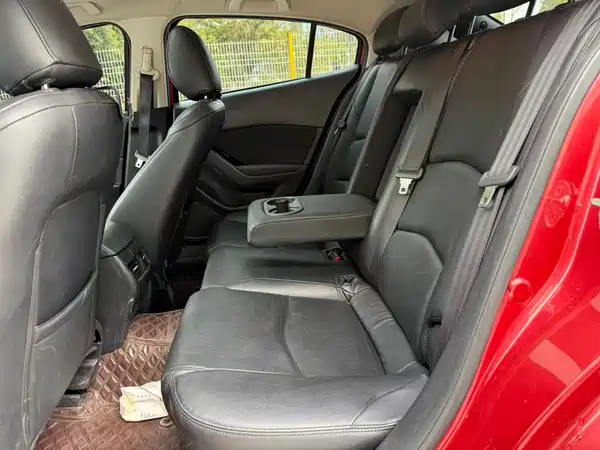 Mazda 3 Axela 2017