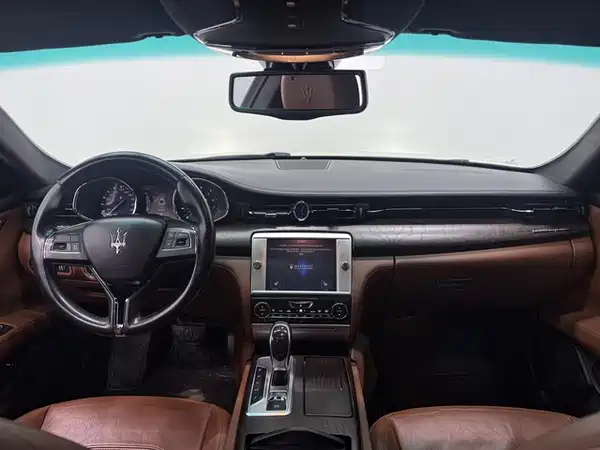 Maserati Quattroporte 2014