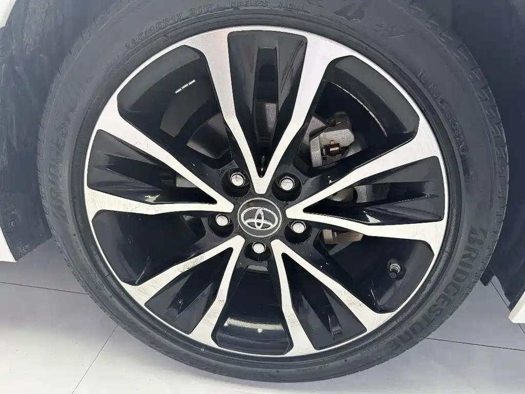 Toyota Levin 2022 — фото 11