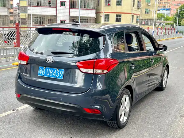 Kia Jiale 2013
