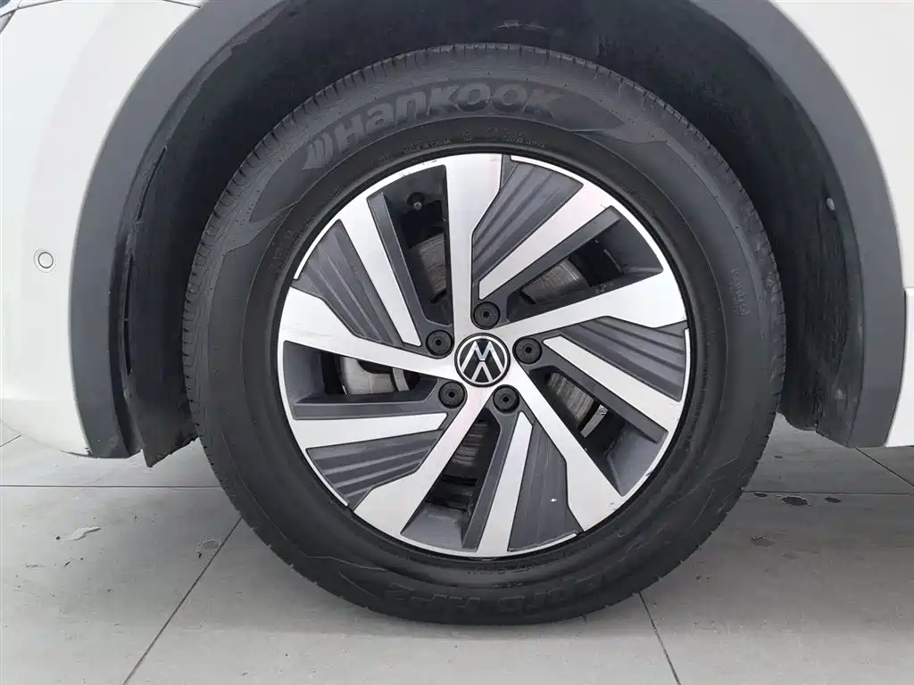 Volkswagen Tiguan L PHEV 2021 — фото 17