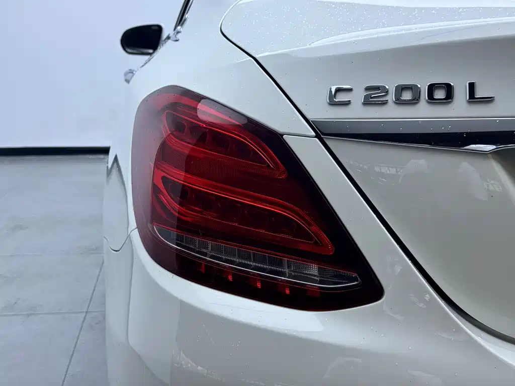 Mercedes-Benz C-Class 2017 — фото 15