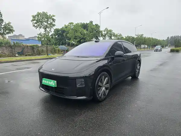 Li Auto i6 2025