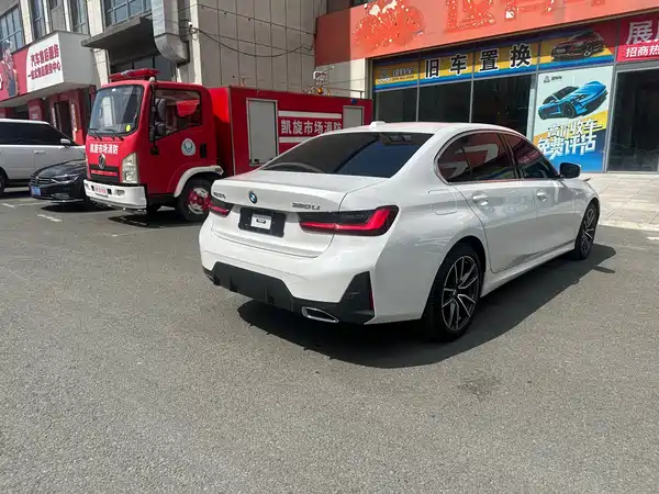 BMW 3 Series 2023