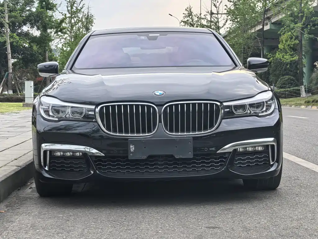 BMW 7 Series 2019 — фото 2