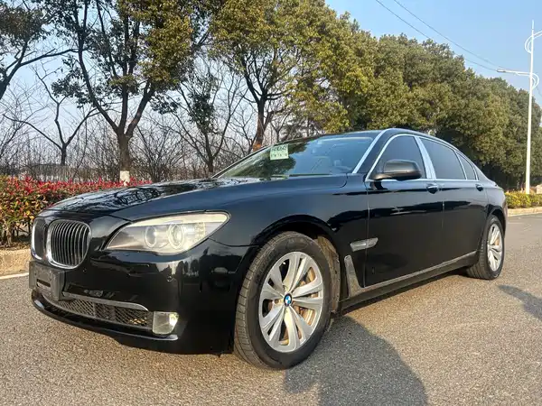 BMW 7 Series 2011