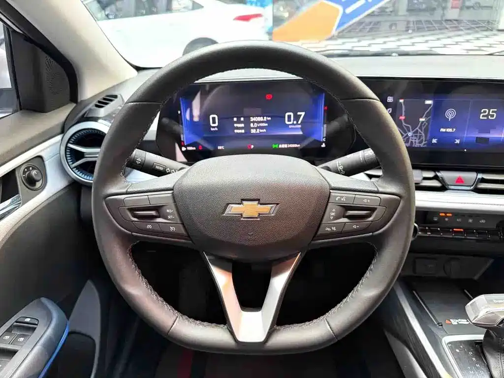 Chevrolet Monza 2023 — фото 10