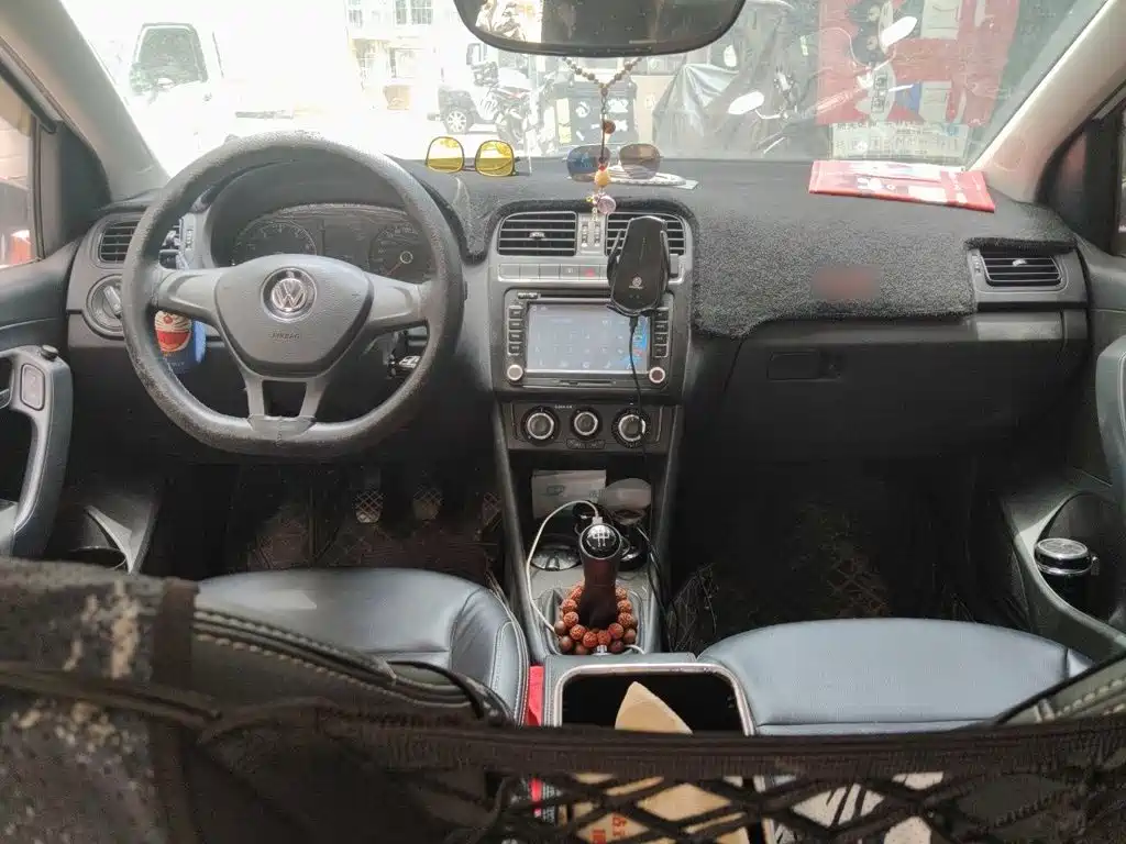 Volkswagen Polo 2016
