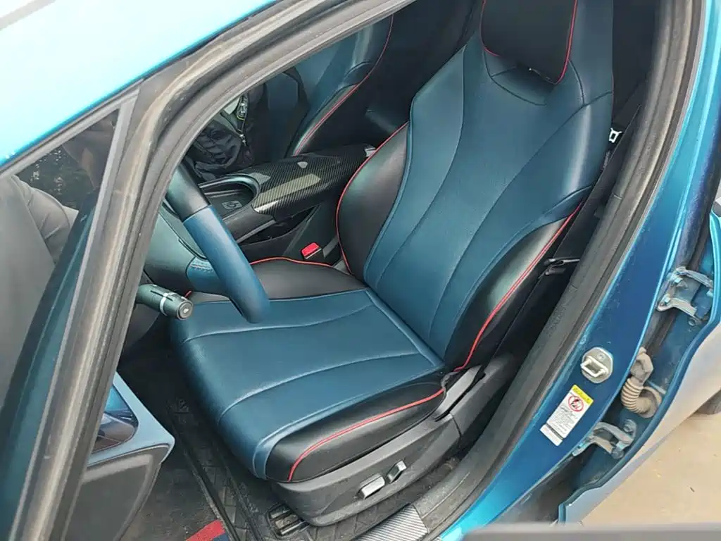 BYD Dolphin 2022 — фото 15
