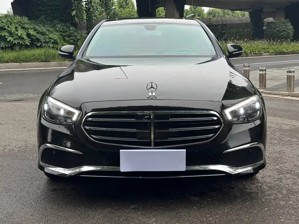 Mercedes-Benz E-Class 2017 — фото 2