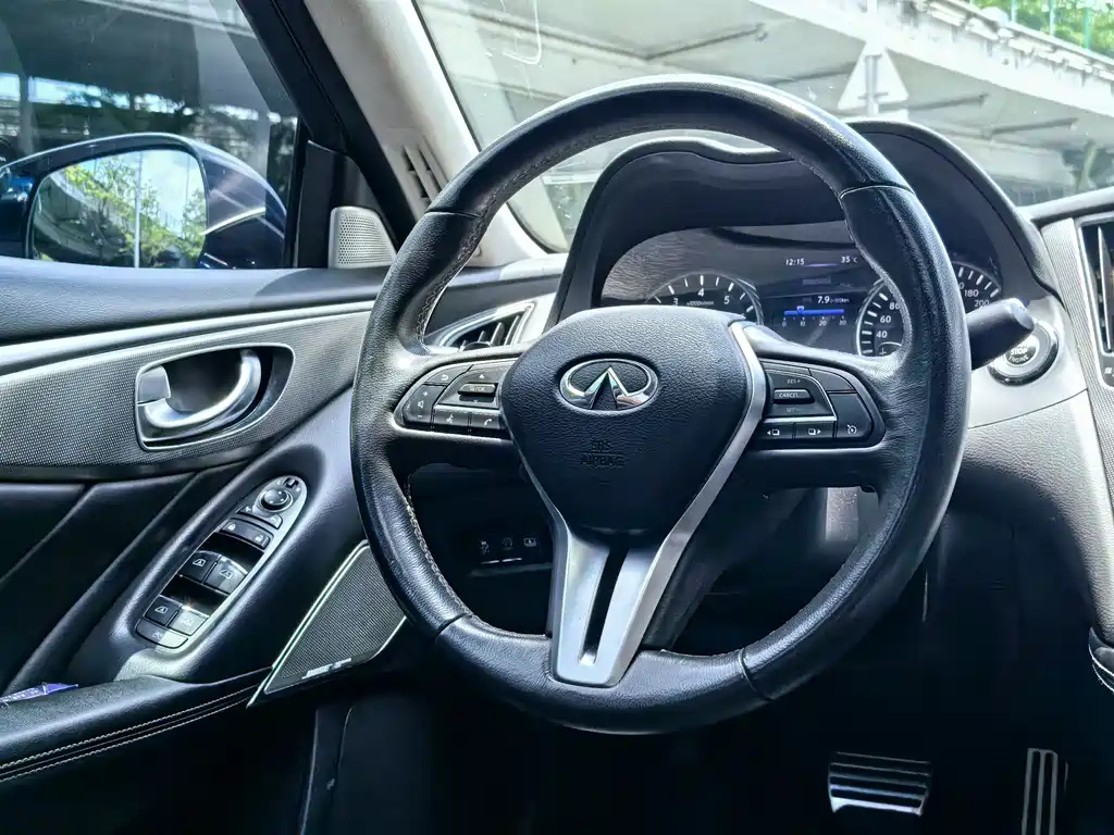 Infiniti Q50L 2019 — фото 30