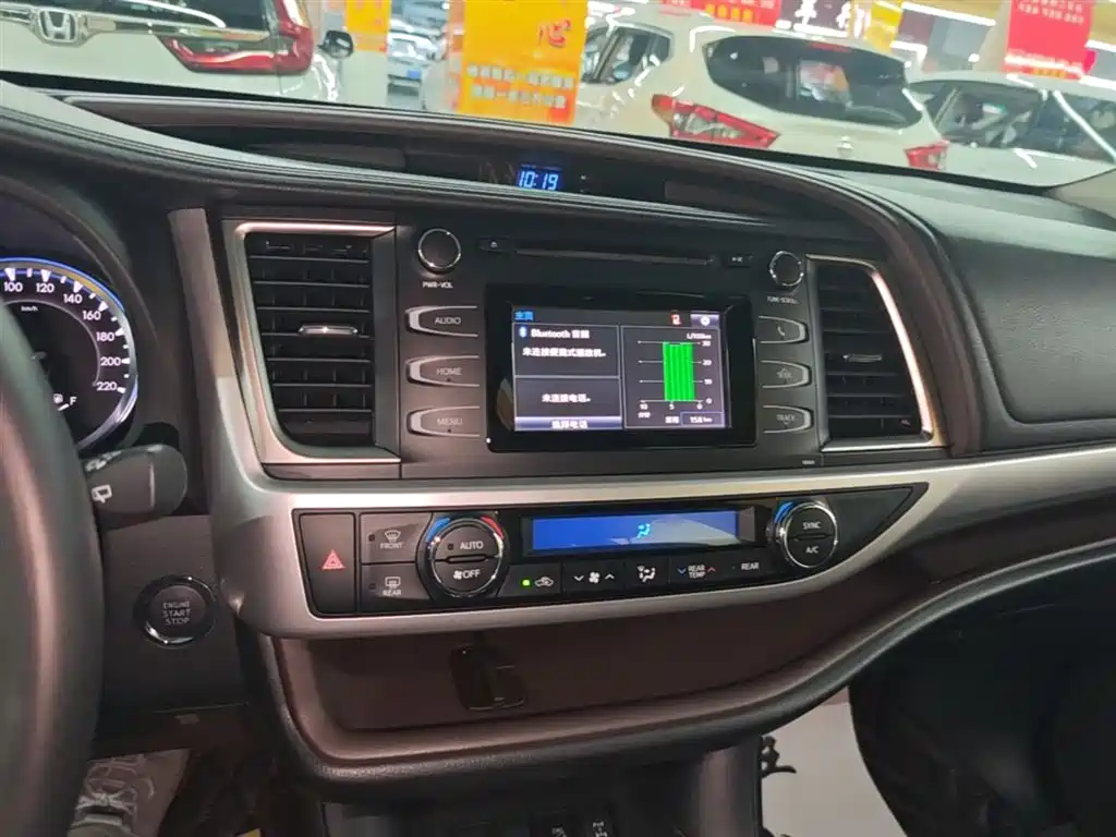 Toyota Highlander 2016 — фото 12