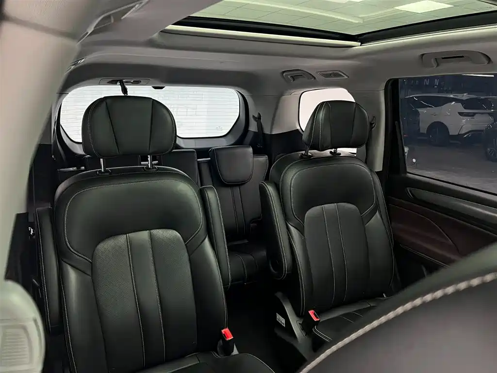 GAC Motor Trumpchi M6 2022 — фото 12