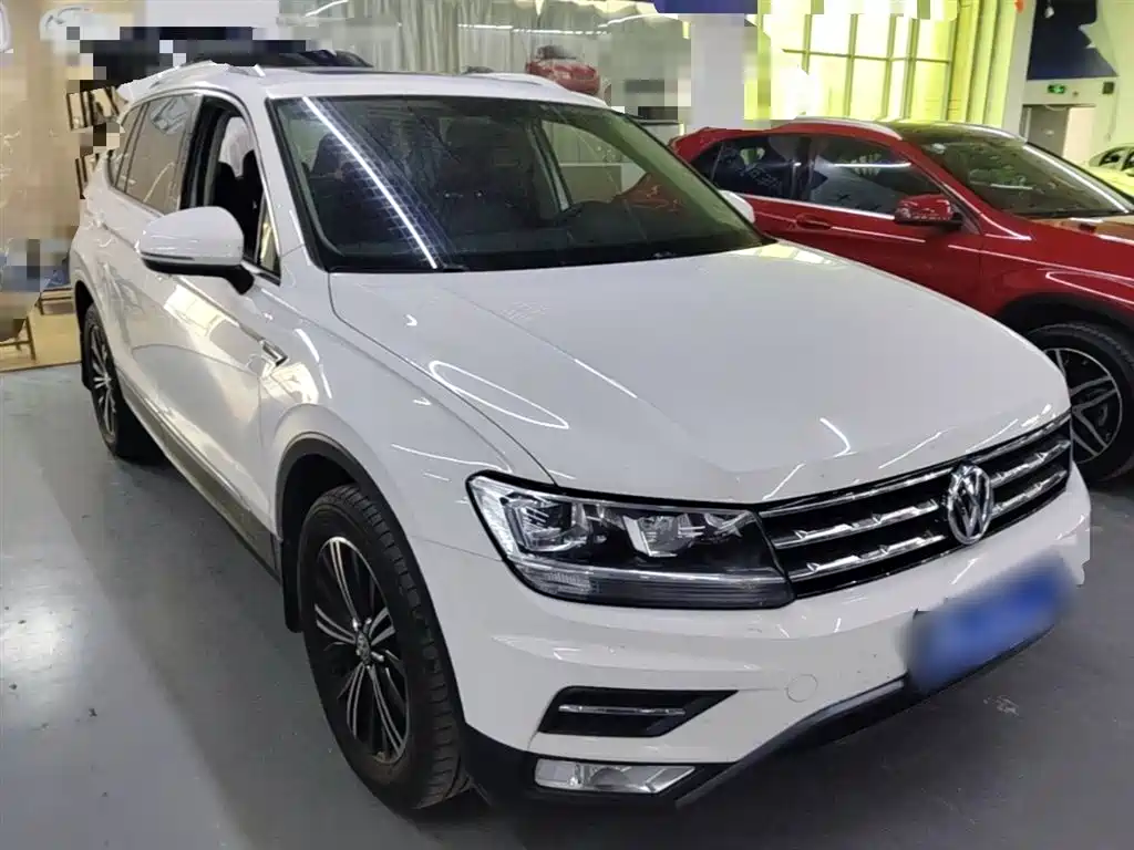 Volkswagen Tiguan L 2020 — фото 4