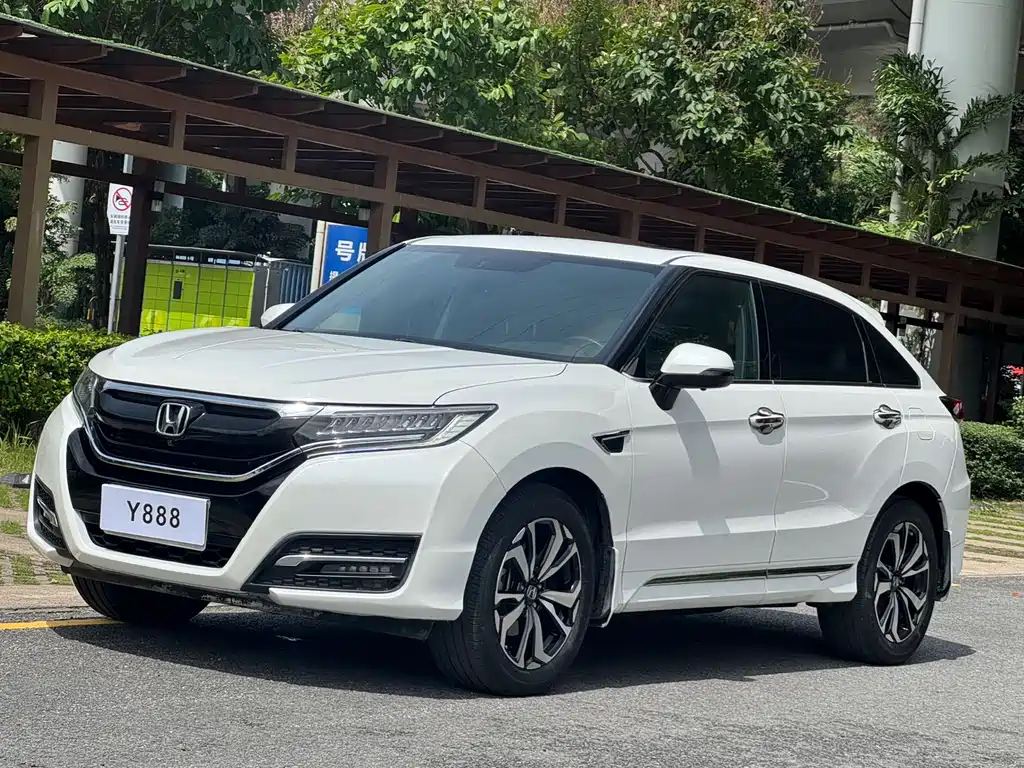 Honda UR-V 2017 — фото 1