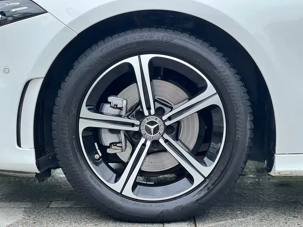 Mercedes-Benz A-Class 2023 — фото 30