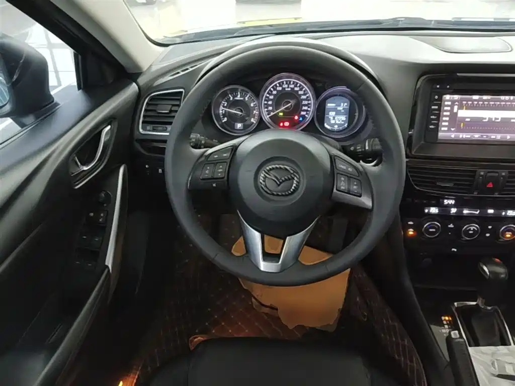 Mazda Atenza 2015 — фото 11