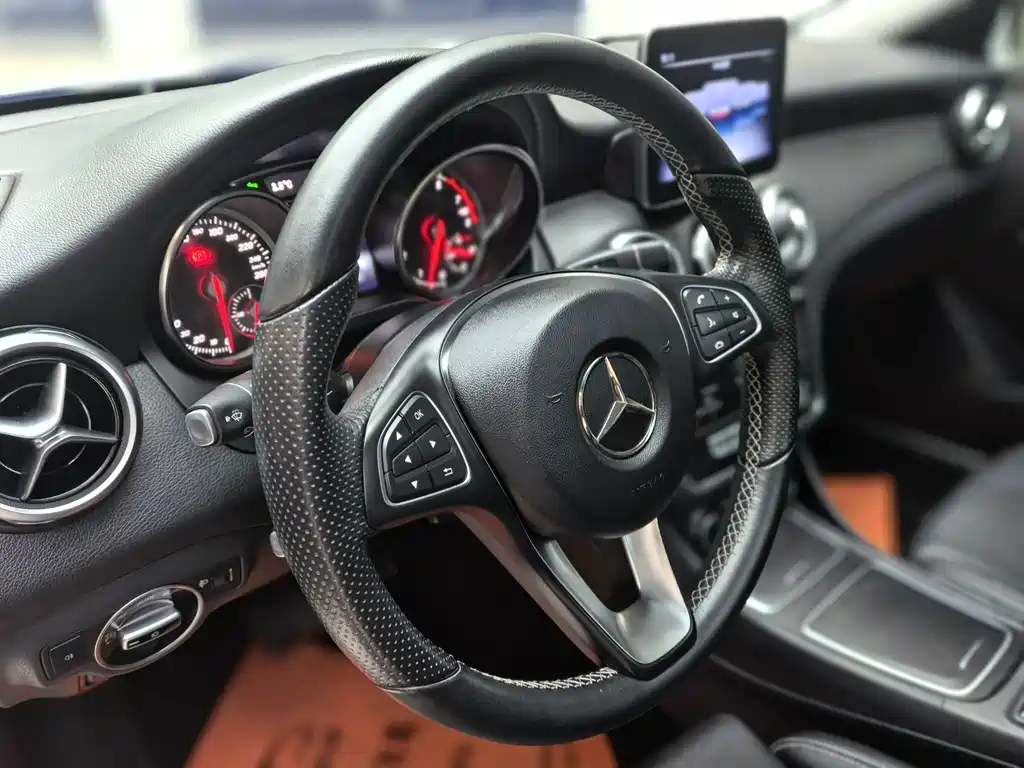 Mercedes-Benz GLA 2019 — фото 10