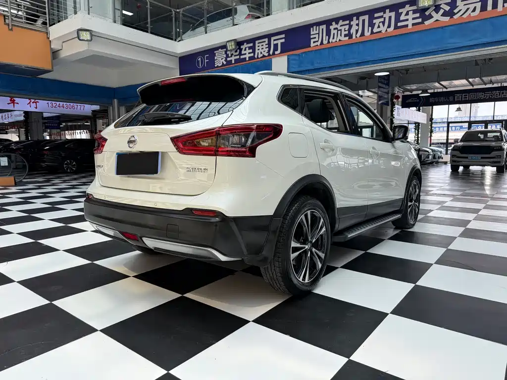 Nissan Qashqai 2021 — фото 18