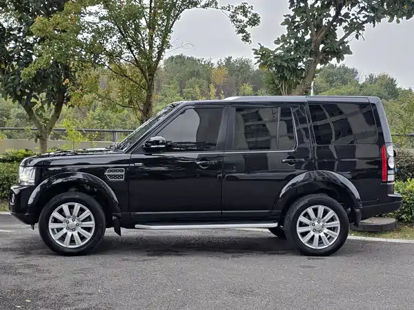 Land Rover Discovery 2015