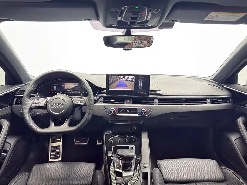 Audi A4L 2023 — фото 10