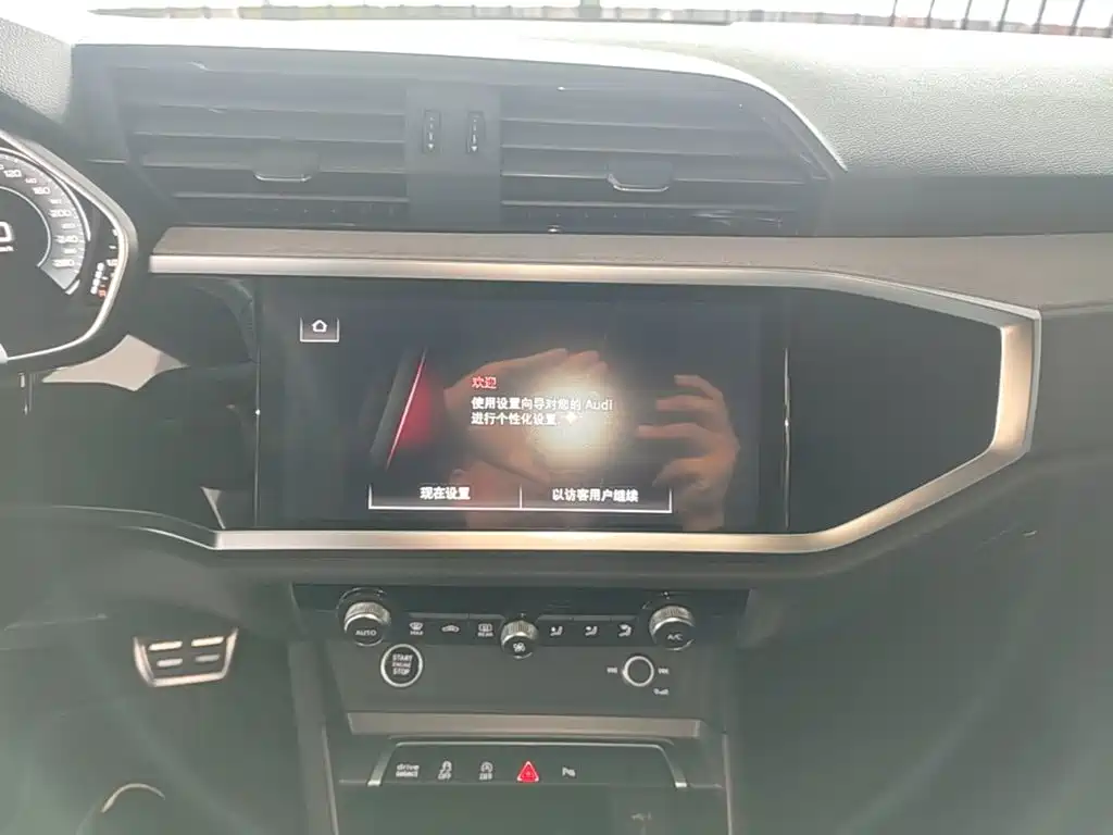 Audi Q3 Sportback 2025 — фото 13