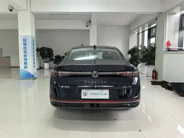 Volkswagen Magotan 2024