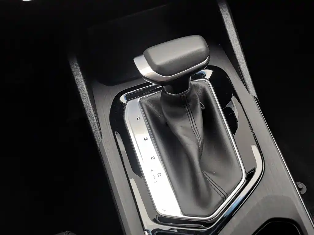 Geely Emgrand S 2022 — фото 13