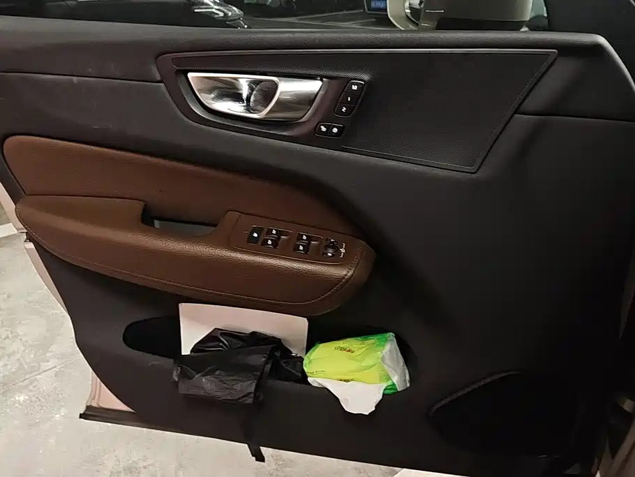 Volvo XC60 2020
