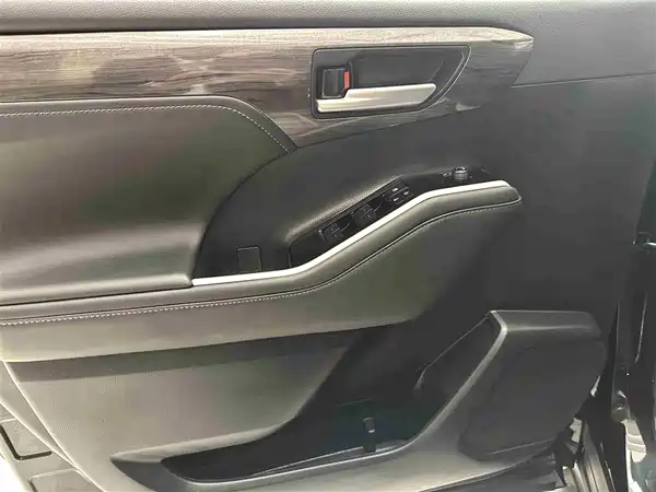Toyota Highlander 2024