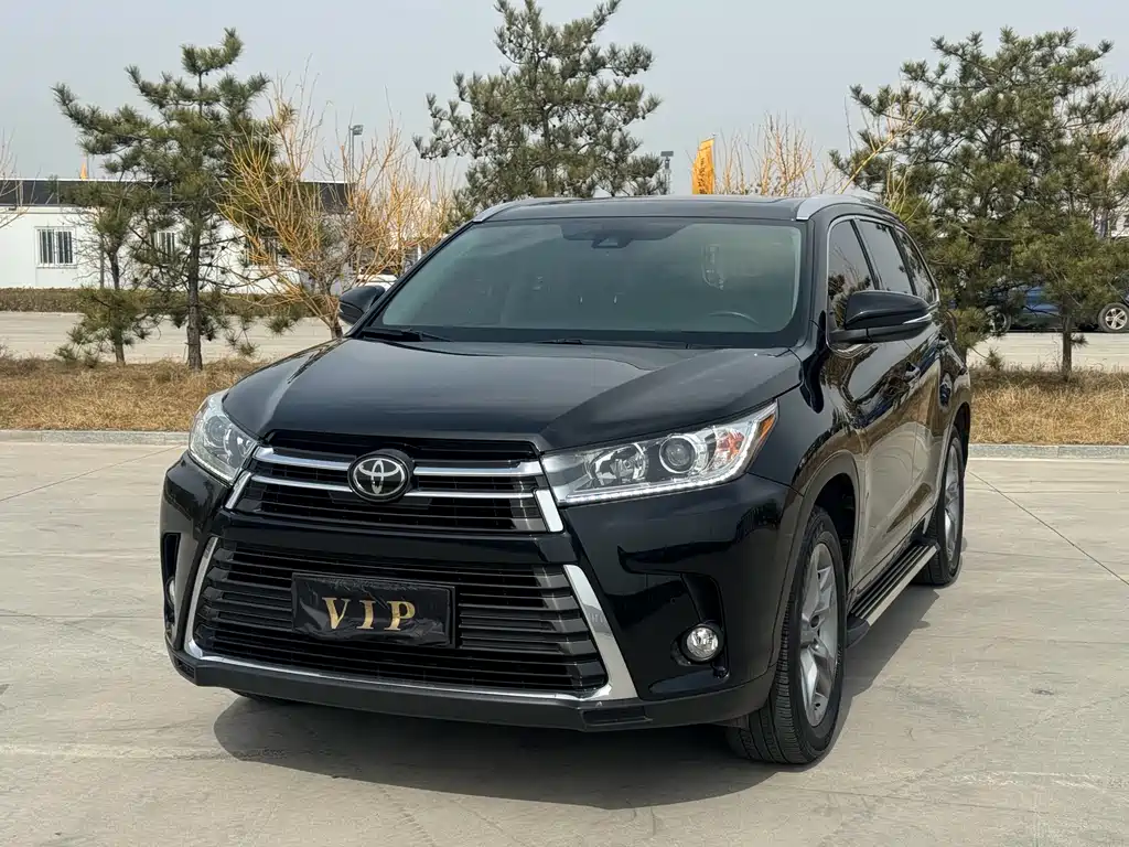 Toyota Highlander 2019 — фото 1