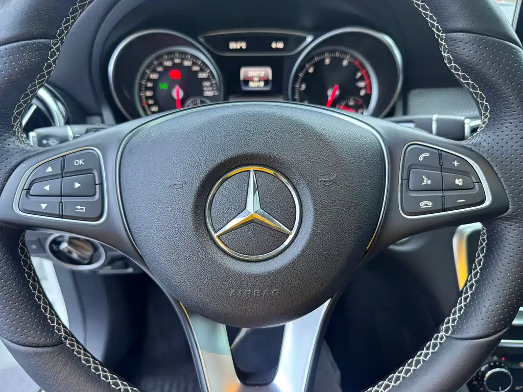Mercedes-Benz GLA 2018 — фото 8