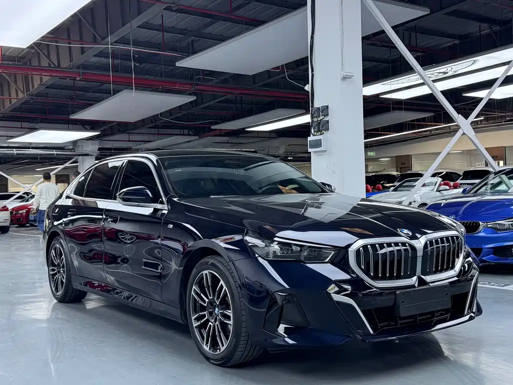 BMW 5 Series 2024