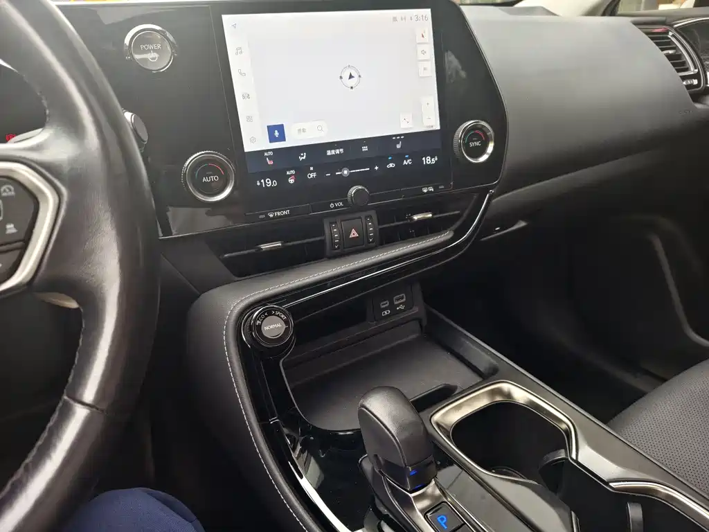 Lexus NX New Energy 2022 — фото 11