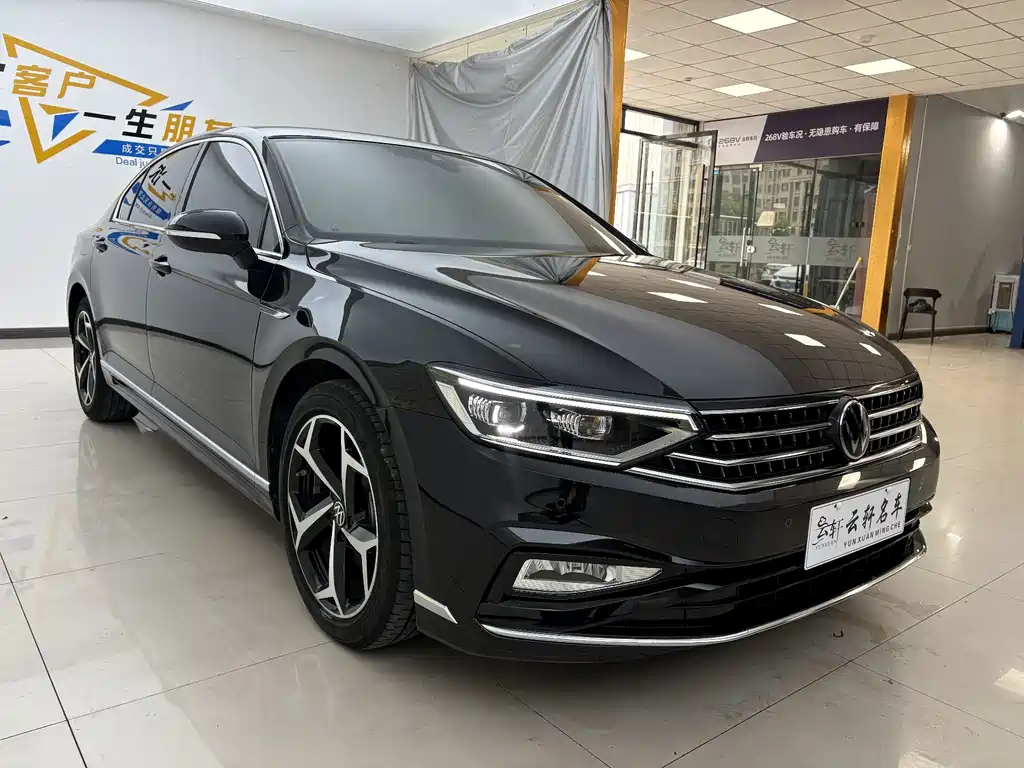 Volkswagen Magotan 2024