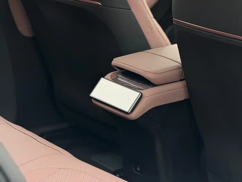 NIO EC6 2023 — фото 23