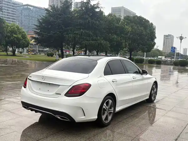 Mercedes-Benz C-Class 2019