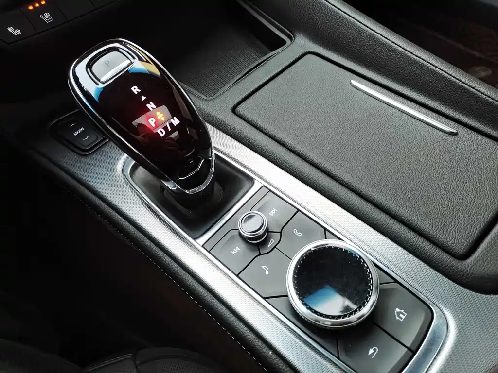Cadillac CT5 2022 — фото 17