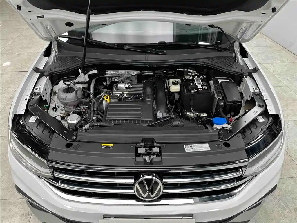 Volkswagen Tiguan L 2022 — фото 20