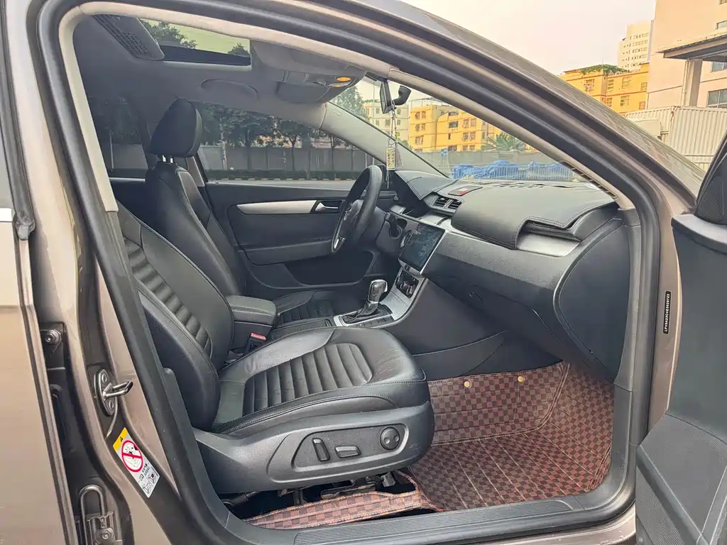 Volkswagen Magotan 2014