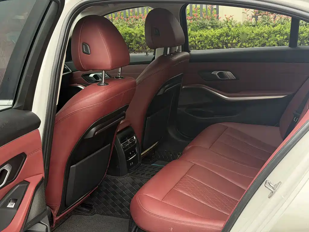 BMW 3 Series 2021
