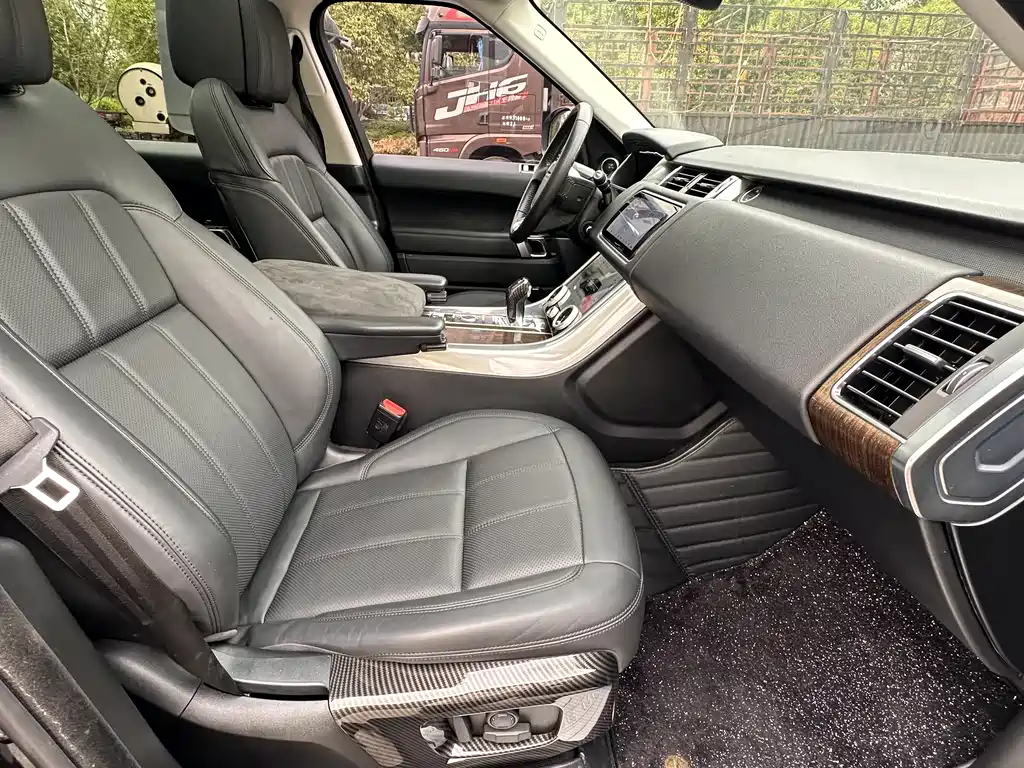 Land Rover Sport PHEV 2019 — фото 13