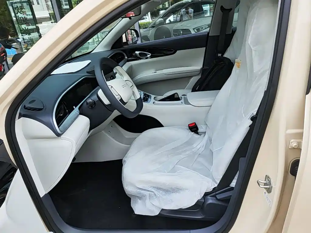 Geely Galaxy Starwish 2026 — фото 14
