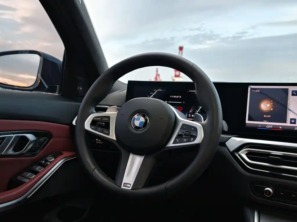 BMW 3 Series 2024 — фото 10