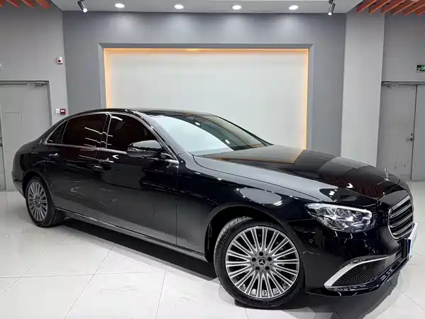 Mercedes-Benz E-Class 2022