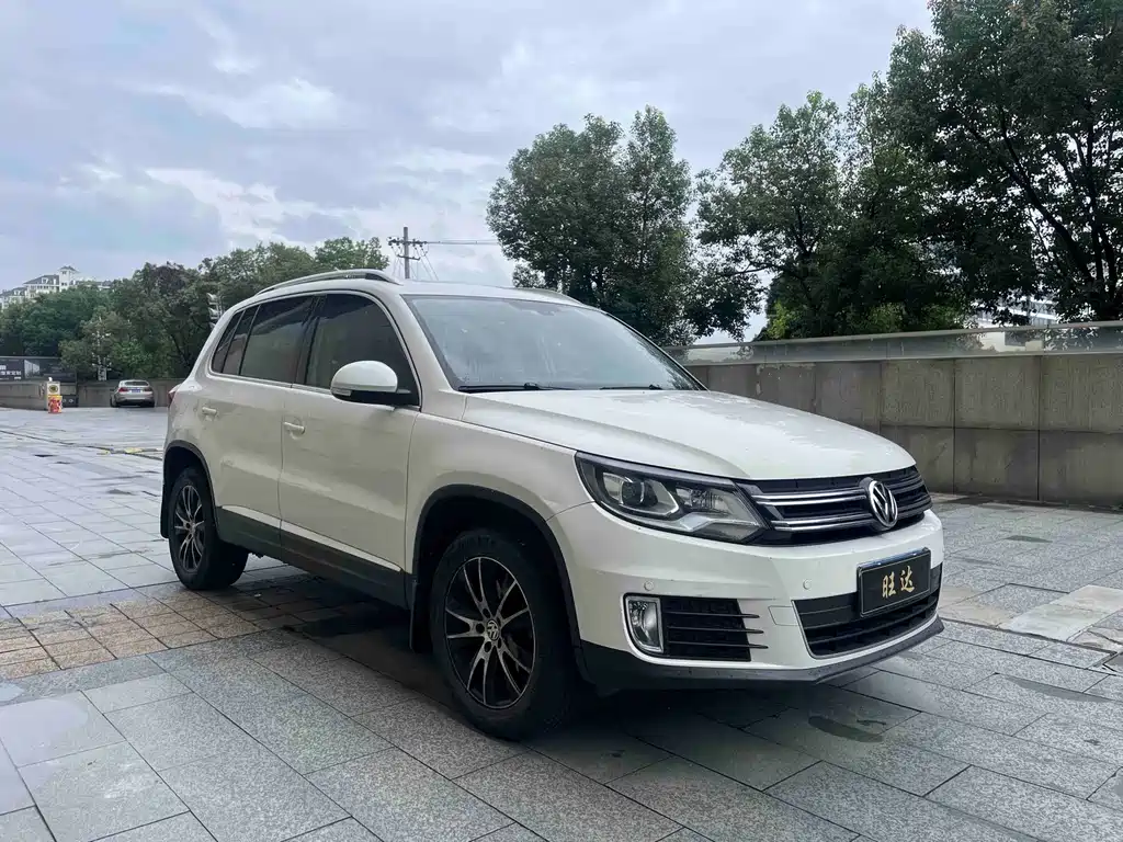 Volkswagen Tiguan 2015 — фото 2