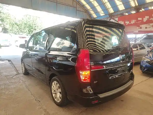 Dongfeng Fengxing CM7 2016