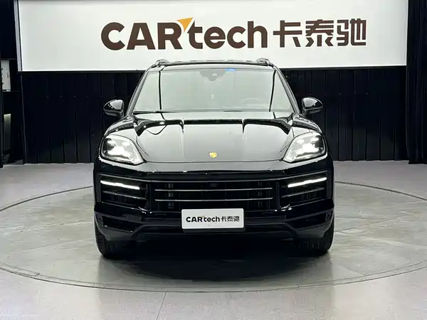 Porsche Cayenne 2025