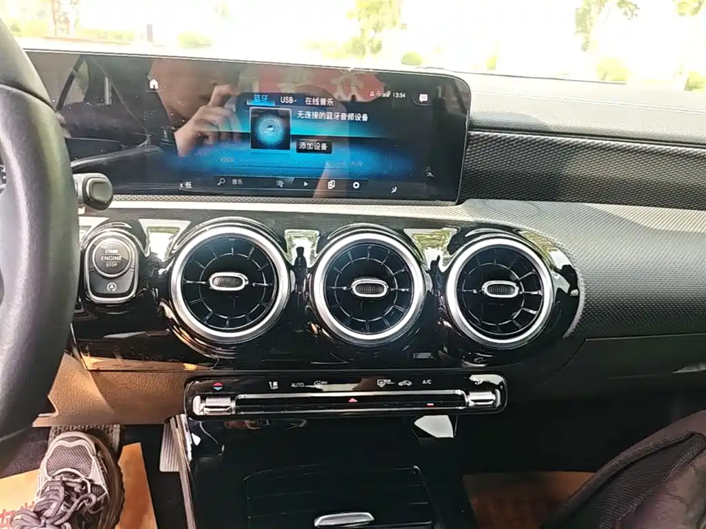 Mercedes-Benz A-Class 2022 — фото 13